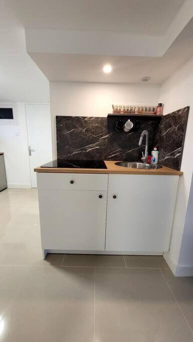 Appart 2 Chambres Avec Exterieur Cherbourg-en-Cotentin Exteriör bild